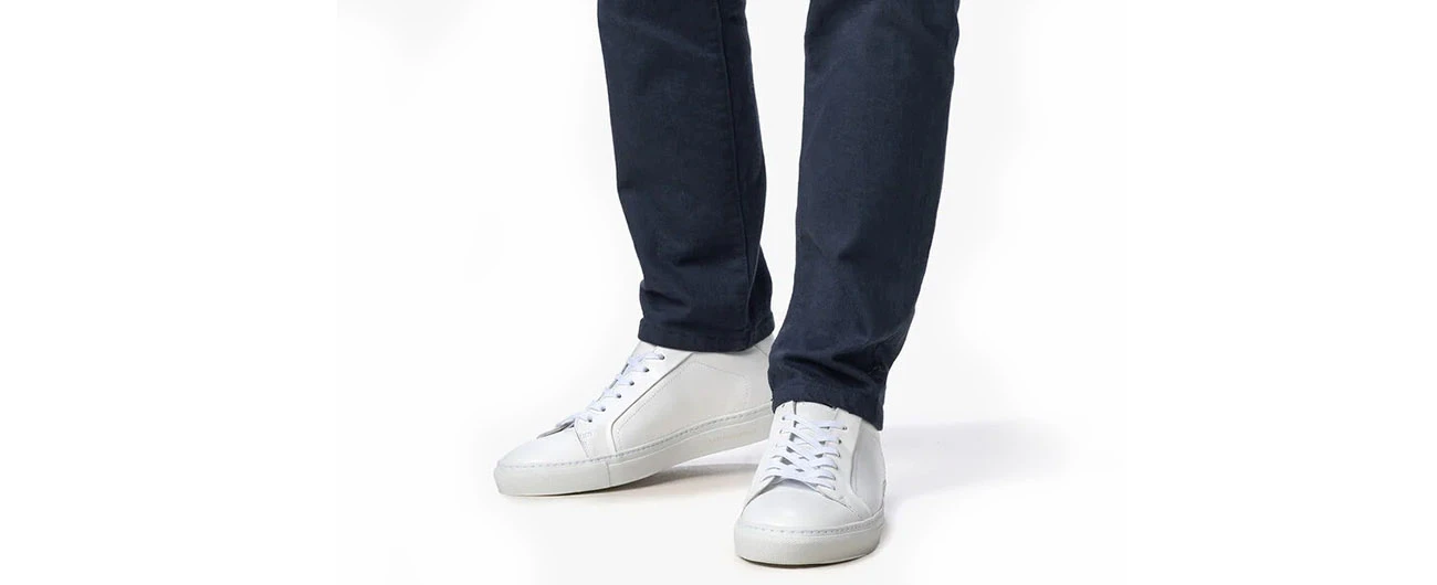 Witte sneakers Floris van Bommel